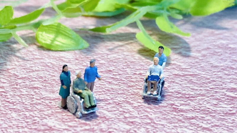 介護で人生を諦めない。介護生活を通して掴む、40〜50代からの新しい生き方【完全保存版ロードマップ】 